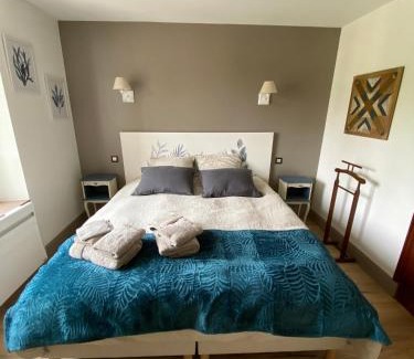 Tracy-sur-Mer Bed & Breakfast | La Villa Mirabelle 2min d'Arromanches-les-Bains