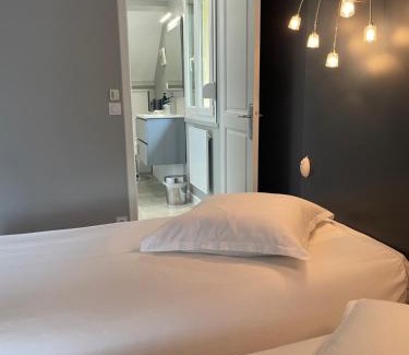 Les Bordes-Aumont Bed & Breakfast | La Villa Séquoia