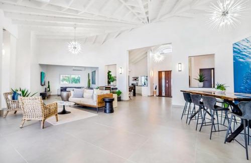 Pelican Key Villa | La Villa Salee