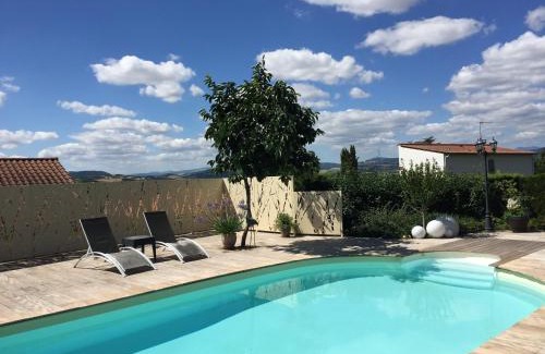 Cournon-dʼAuvergne Bed & Breakfast | La Villa Victoria Auvergne
