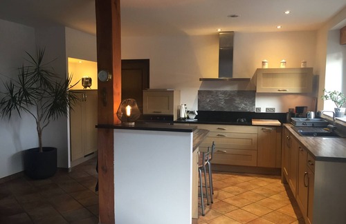 Perros-Guirec Villa | La Villaspa in Perros: Jacuzzi & Sauna