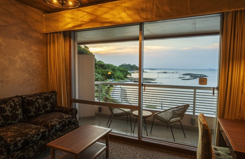 Yokosuka Hotel | La Vista Yokosuka Kannonzaki Terrace