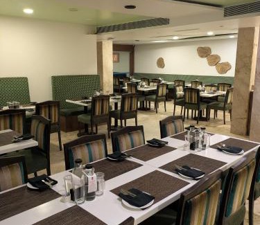 Central Chennai Hotel | La Woods Hotel