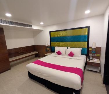 Central Chennai Hotel | La Woods Hotel