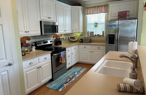 Tybee Island House | Labor Day Special! Salt Water Pool! 4Bd-3Ba, Elevator, 5 Decks, Ocean views