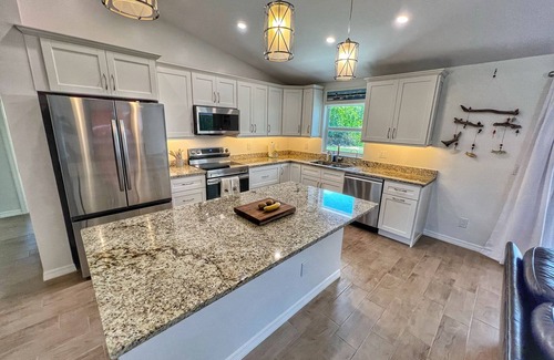 Pine Island Center House | Labor Day Special! The House on Pine Island. Brand new on an olde Florida island