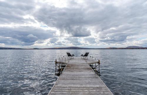 Lac-Brome Villa | lacbrome Chalet lake+Terrasse+BBQ+Hot-tub