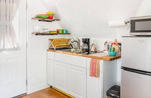 Holly Apartment | Lady Bird Lake Trail Guest House - Holly - Weekly Discount