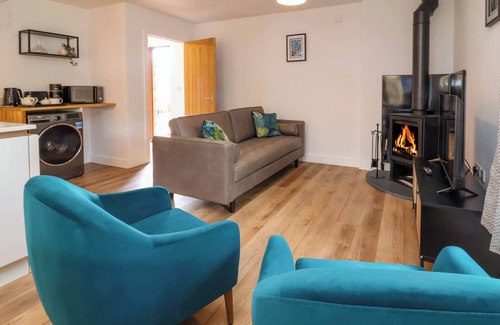 Parkham Cottage | LADYBIRD REST, pet friendly, with open fire in Bideford