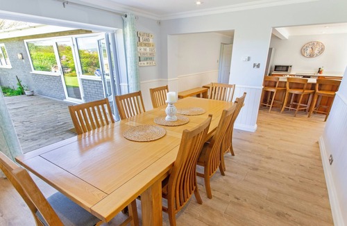 Croyde Cottage | Ladywell Croyde 6 Bedrooms, Sleeps 12, Hot Tub