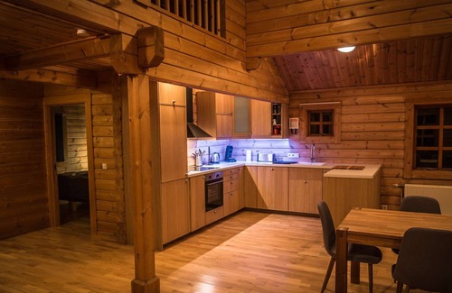 Selfoss Apartment | Lækjarbakki Cabin in the Golden Circle