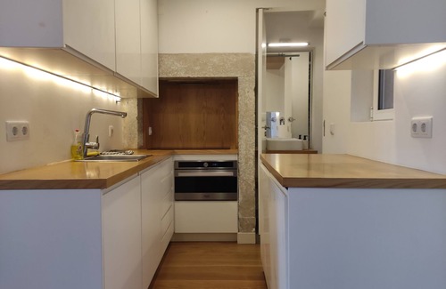 Beato Apartment | Lafoes West Riverside