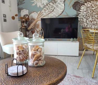 Domaso Apartment | Lago-apartment Midy, sfeervol, zwembad, airco