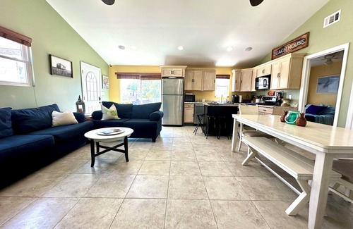 Beach Haven West House | Lagoon Bliss Bungalow