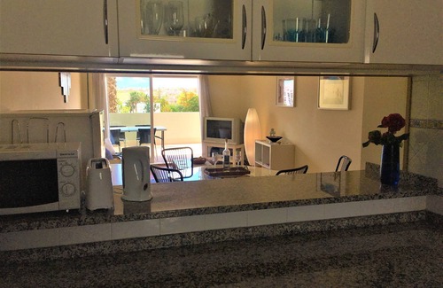 Albardeira Apartment | LAGOS apartment *Pool, Wifi, Aircon etc* Close to the beach and Marina!