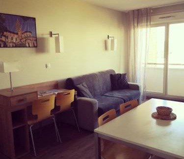Saint - Michel Apartment | Lagrange Aparthotel Toulouse Saint-Michel