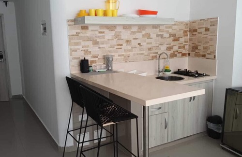 El Laguito Apartment | Laguito Bocagrande Studio apartment high floor near Tierra Bomba Island