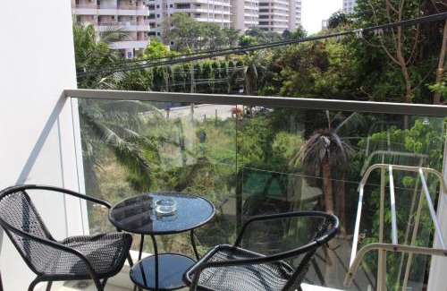 Jomtien Apartment | Laguna Bay 2 Condominium by Alula Pattaya