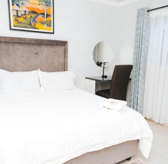 Vryburg House | Lahspity Guesthouse