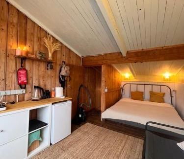 Aluksne Boat Rental | Laivu Māja