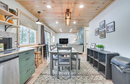 Herron Cottage | Lake Access & Dock: Remote Mio-Area Cottage