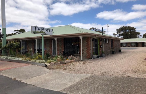 Bonney Hotel | Lake Albert Motel