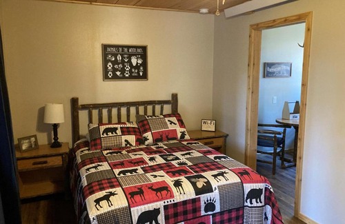 Chester Hotel | Lake Almanor Lodge