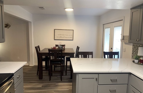 Gober House | Lake Bonham Waterfront Getaway