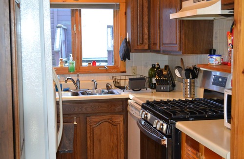 St. Albans Cabin | Lake Champlain house: sunsets, mountains, fishing