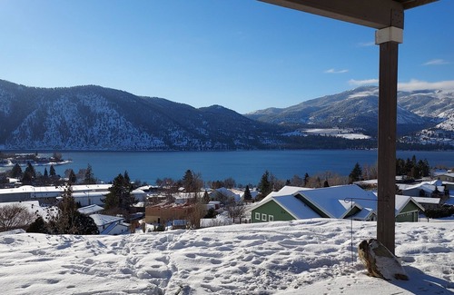 Manson House | Lake Chelan Getaway! Private pool/hottub with an amazing Lake Chelan view!n