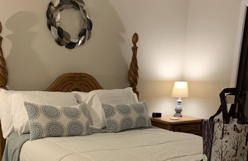 Reminderville Condo | Lake community condo!!