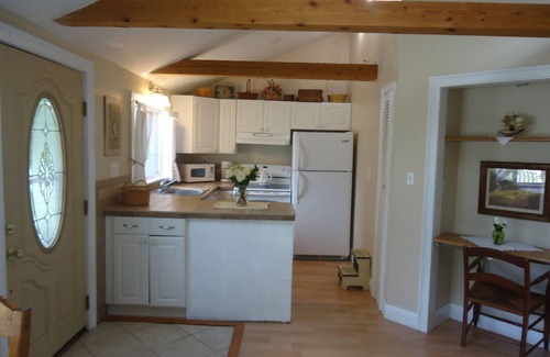 Northwood Cottage | Lake Cottage 1-bedroom, Peaceful, Includes Boat, Kayak, Fishing, Swimming, Wi-Fi