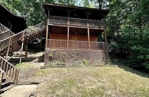 Russell Springs Cabin | Lake Cumberland Marina-Cabin 101