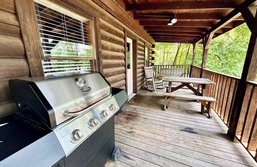 Russell Springs Cabin | Lake Cumberland Marina-Cabin 101