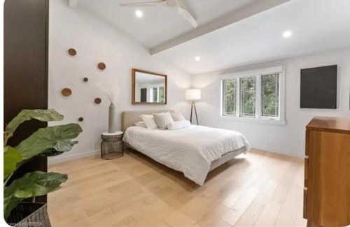 St. Williams House | Lake Erie waterfront villa