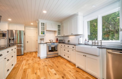Mount Mourne House | Lake Escape's Endless Summer