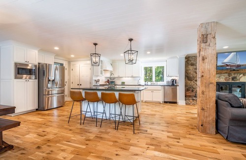 Mount Mourne House | Lake Escape's Endless Summer