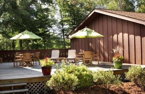 Eagle River Condo | Lake Forest Resort – Relax on a Pristine Sandy Beach in the Northwoods!
