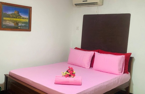 Kimbissa Hotel | Lake Front Cottage & Restaurent