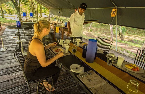 Balangoda Ski Chalet | Lake Front Glamping Suite with a Bush Bathtub