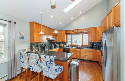 Lake Hopatcong House | Lake Front Home w/Dock, Kayak, Canoe Right On Lake Hopatcong w/AC Wifi Huge Deck