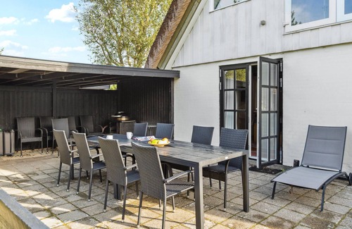 Sønderstrand House | Lake front home in Rømø with WiFi