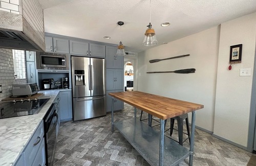 Fort Worth House | Lake Front Home with Views! 10 miles from Downtown