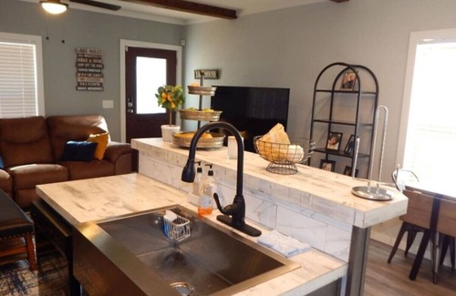 Dogwood House | Lake Front Lake House Paradise!
