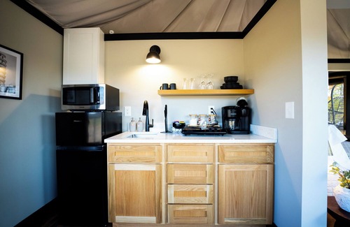 Coosa Resort | Lake Front Luxury Safari Tent: Hot Tub, TV, & Soaking Tub