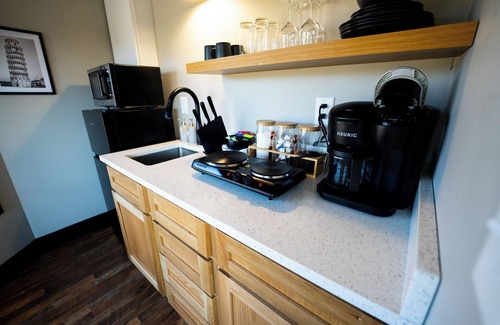Coosa Resort | Lake Front Luxury Safari Tent: Hot Tub, TV, & Soaking Tub