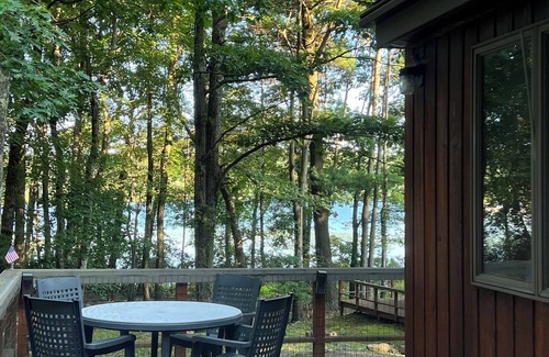 Lake Harmony Condo | Lake front/pool/boating & Big Boulder Ski Resort located in gated community