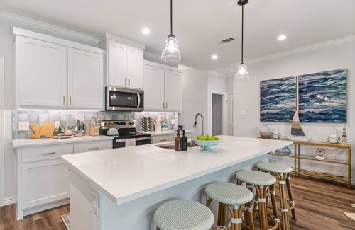 Gun Barrel City House | Lake Front Retreat, Hot Tub, Jet Ski & Boat Rental