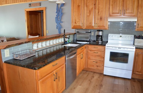 Willsboro House | Lake front year round home on beautiful Willsboro Bay, Lake Champlain