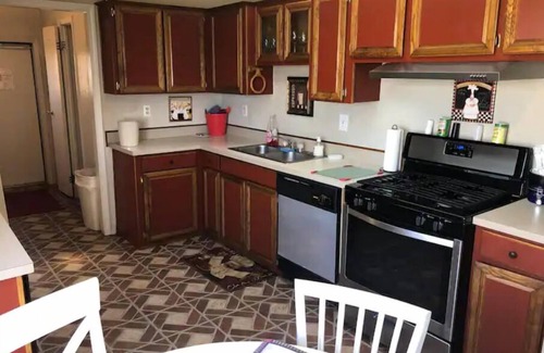 Hulbert House | Lake Ft. Gibson Getaway
